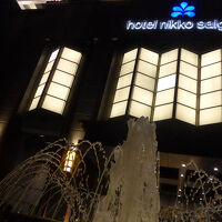 夜のホテル外観景色