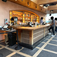 ルーフトップバー【Desert 5 Spot】は盛り上がって