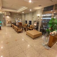 静かなフロント、ロビー