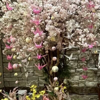 ホテル内には季節のフォトスポットがありました