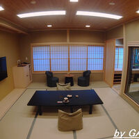 広々快適で畳や木の新しい香りが残っています