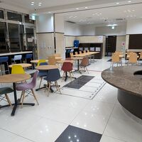 広めの朝食会場