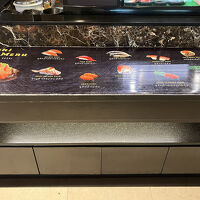 ランチブッフェ、12種類の寿司を握ってもらえます