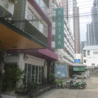 ナントラ エカマイ ホテル