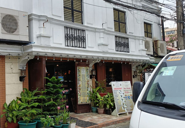 好きなものをお盆に載せてレジで精算