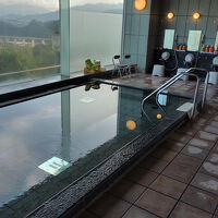 大浴場からは燧灘や西条市の眺めが良いです