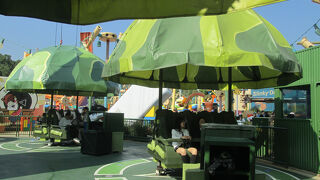 トイ ソルジャー パラシュート ドロップ