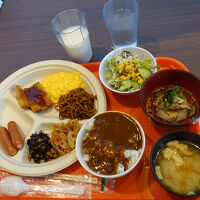 ビュッフェの朝食