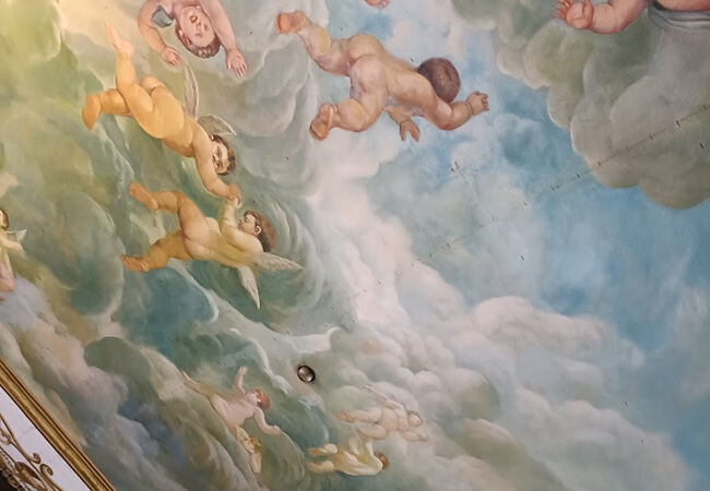 サン・アグスティン教会の通りを挟んだ向かい