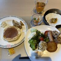 朝食。初めてのパンケーキマシン