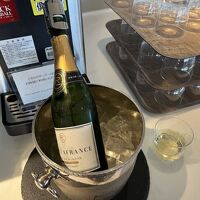 朝食バイキングでもスパークリングワイン