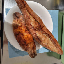 右のながーーいのがめんたいフランス