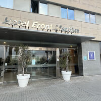 とんでもないホテルの外観