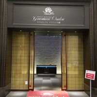 地上のホテル入口です。