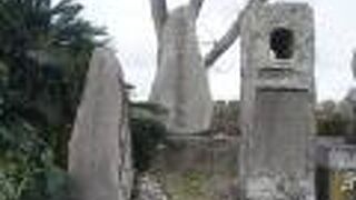 香川津二孝子の碑