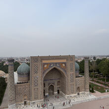 上から見えるシェルドル・メドレセ