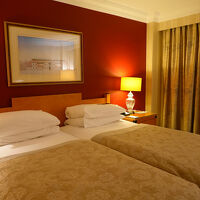 部屋もクラシックな感じ。快適に過ごせます