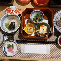 夕食　まつたけの土瓶蒸し、おいしかった