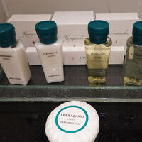 アメニティはフェラガモ