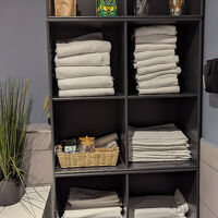 ランドリールームにはタオル、お茶、コーヒー、お菓子が…