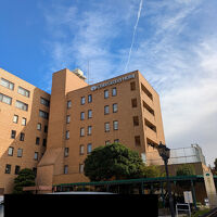 やや古めですが、駅から近く、いいホテルでした。