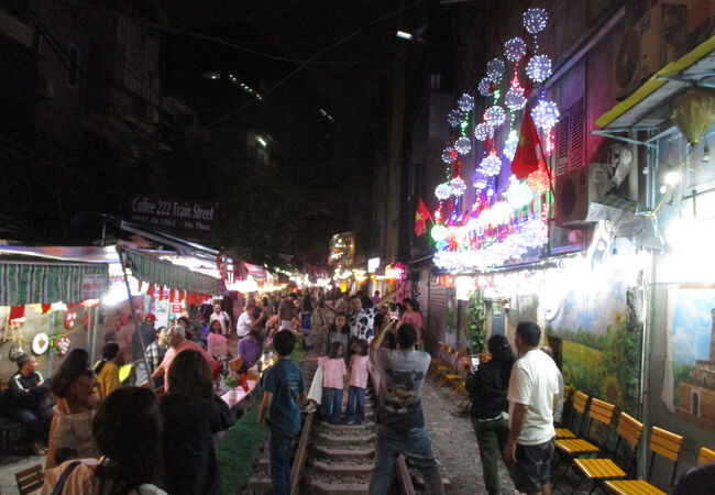 ハノイ トレインストリート