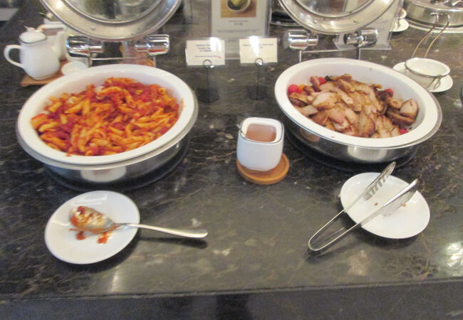 シンガポール航空 シルバークリスラウンジ (香港国際空港)