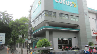 テスコ ロータス (ラマ1世店)