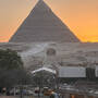部屋のテラスからもピラミッドが見えます