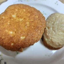 レモンケーキとマドレーヌ