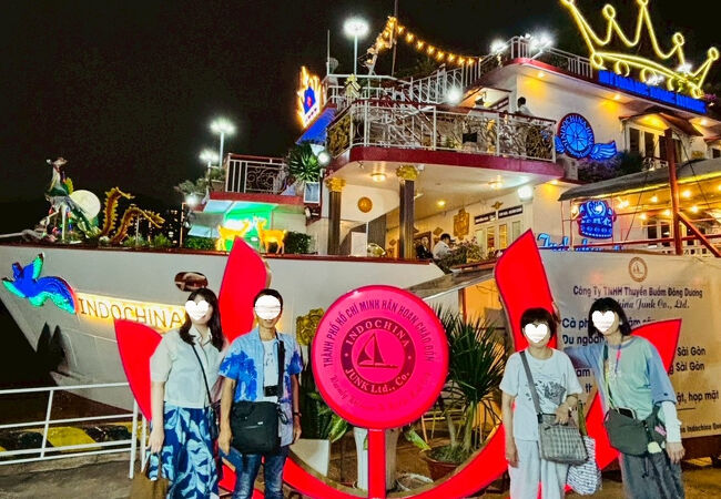 サイゴン川 ディナークルーズ