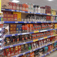 コーヒーの陳列棚とても豊富でした