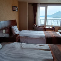 ゆったりお部屋から洞爺湖を眺められます