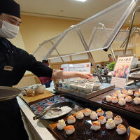 様々なお寿司が食べ放題