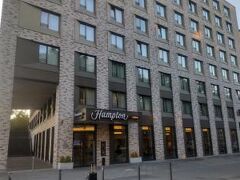 ハンプトン バイ ヒルトン フランクフルト シティ センター イースト 写真