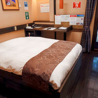 シングルでもかなり広い客室です