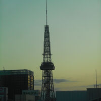 朝焼けの名古屋テレビ塔