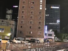 プラス モーテル 写真