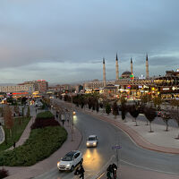 近くのショッピングモール