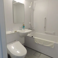 バスルームは一般的なビジネスホテル仕様