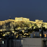 屋上からパルテノン神殿が見えます