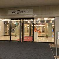 ホテル正面です