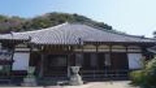 雰囲気は確かに大屋根の落ち着いた姿