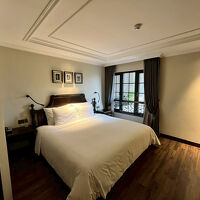 3人でベッドでごろごろしてました。