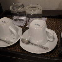 茶器。お茶のティーバッグはあるがコーヒーは無い