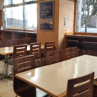 １階食事スペース