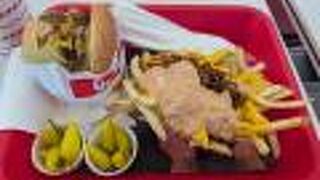 イン アンド アウト バーガー