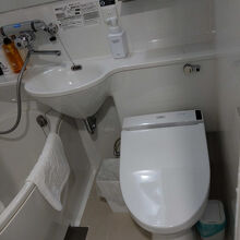 トイレはもう少し横に余裕が欲しいですね