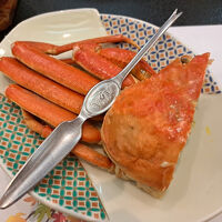 真っ二つのカニ