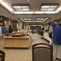 夕･朝食はビュッフェスタイルです